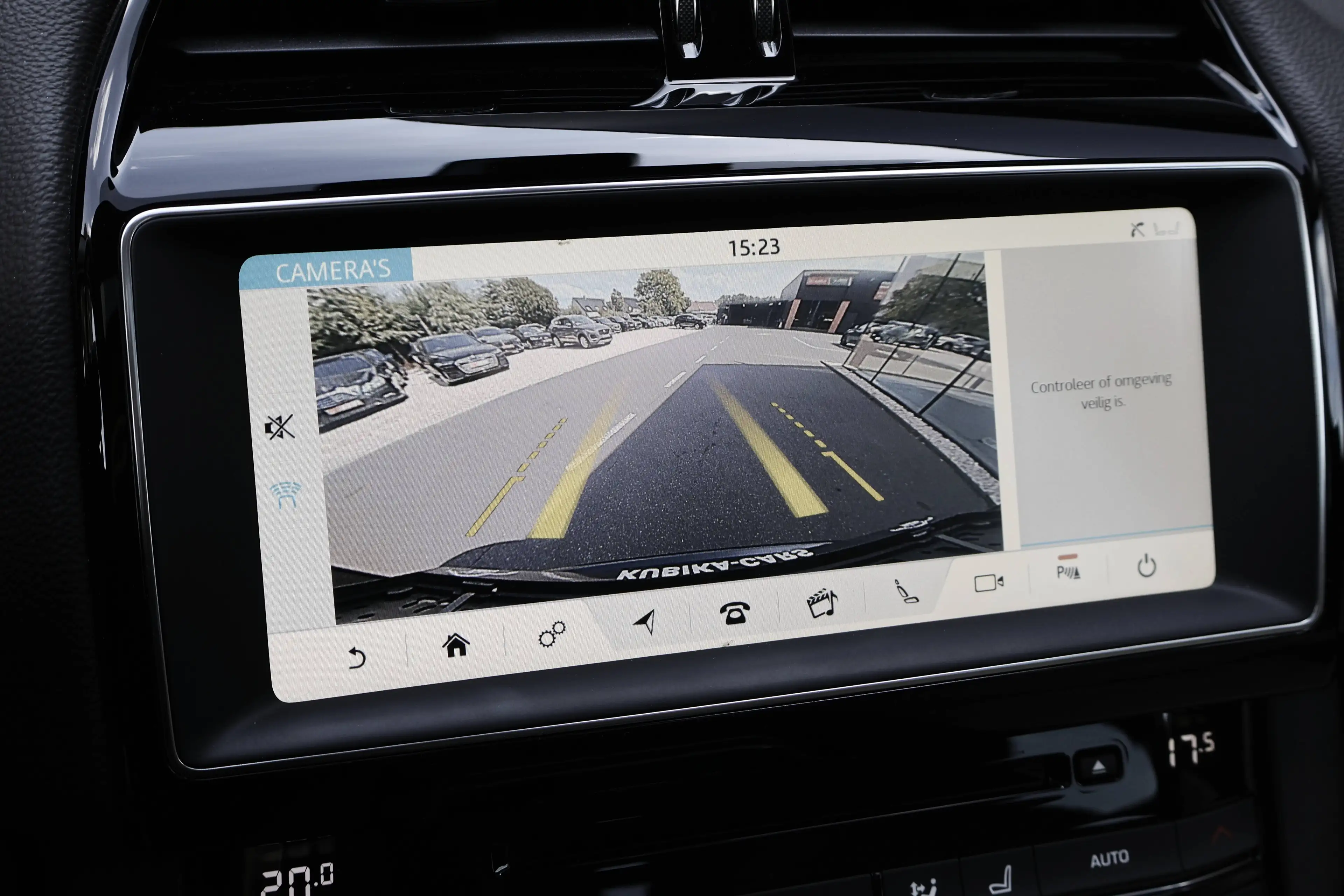 Jaguar F-Pace F-Pace 2.0 D AWD Pano CruiseC CarPlay MERIDIAN Garantie* — photo 15