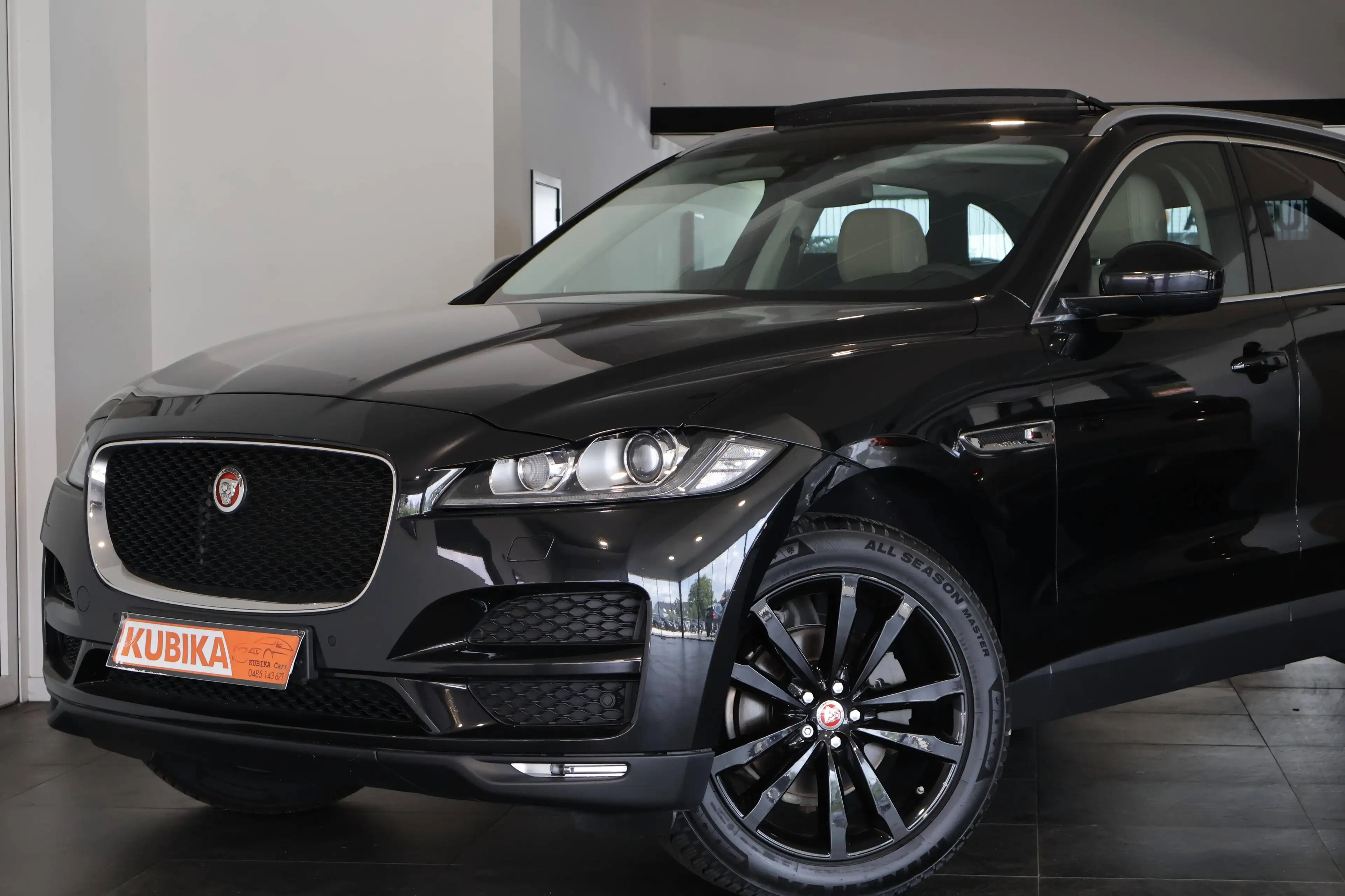 Jaguar F-Pace F-Pace 2.0 D AWD Pano CruiseC CarPlay MERIDIAN Garantie* — photo 2