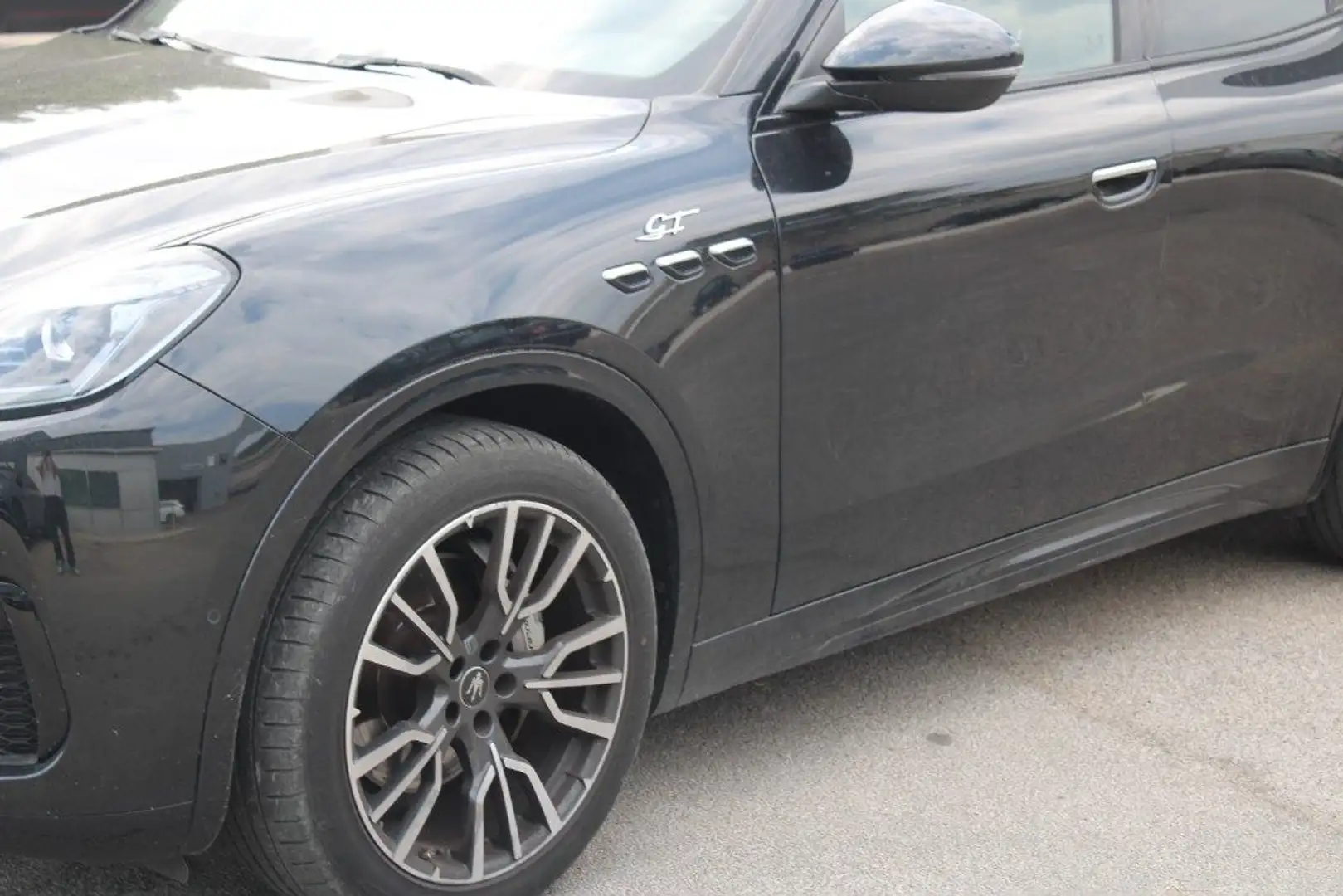 Maserati Grecale MHEV 250 CV AWD GT Nero - 2