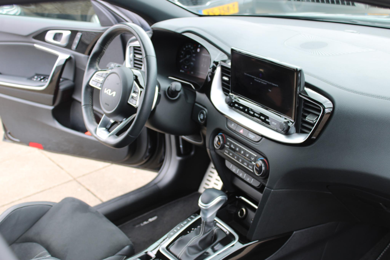 Kia Ceed / cee'd 1.5 T-GDi GT-PlusLine STOELVERWARMING, STUURVERWAR — photo 15