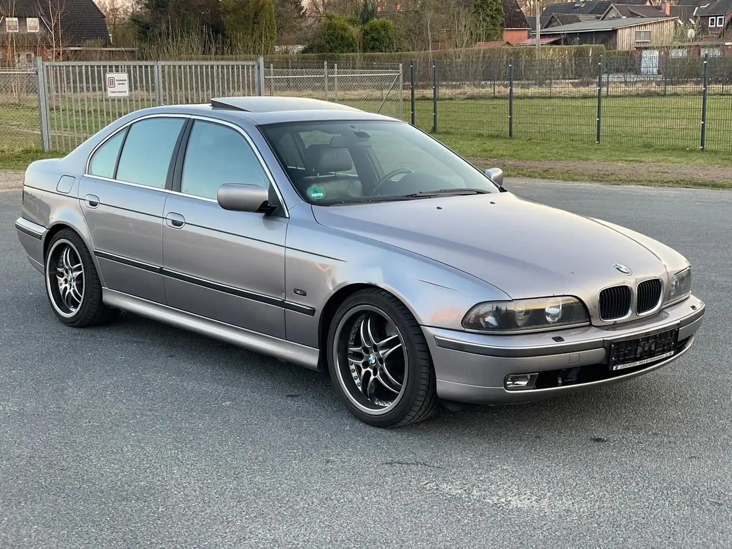 BMW 540 540i Grey - 1
