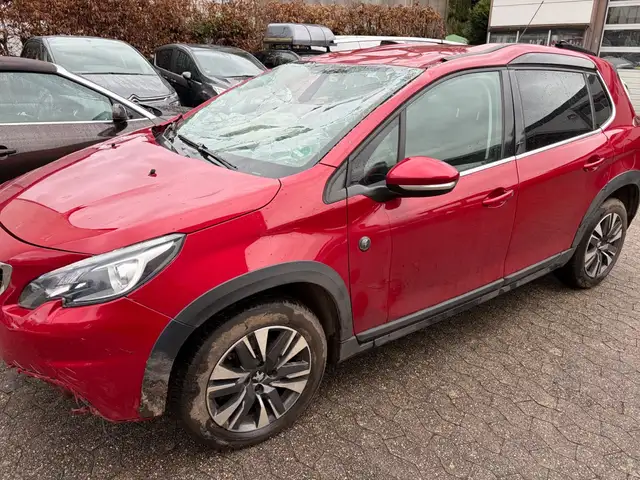 Peugeot 2008 Automatik auch in Teilen zu verkaufen