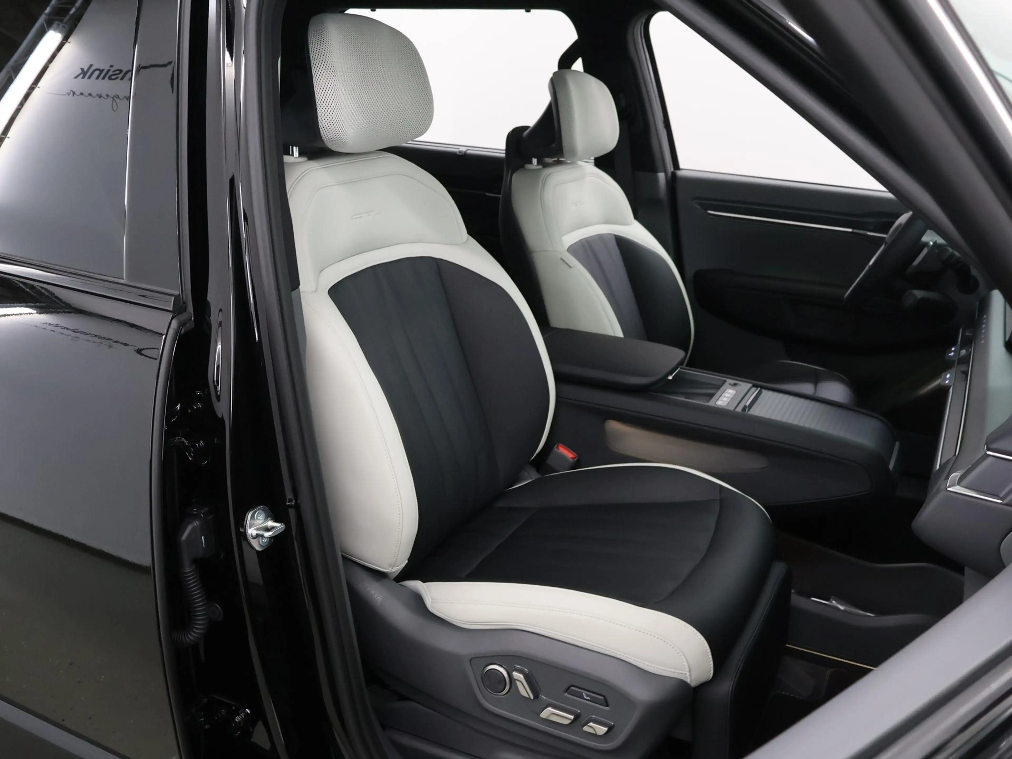 Kia EV9 GT-Line AWD 99.8 kWh | Panoramaschuifdak  | LED-ma — photo 10