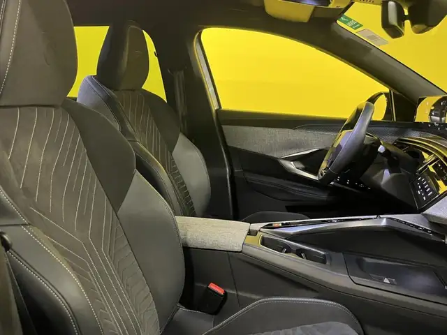 Peugeot 5008 view 9