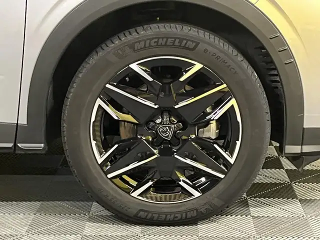 Peugeot 5008 view 6