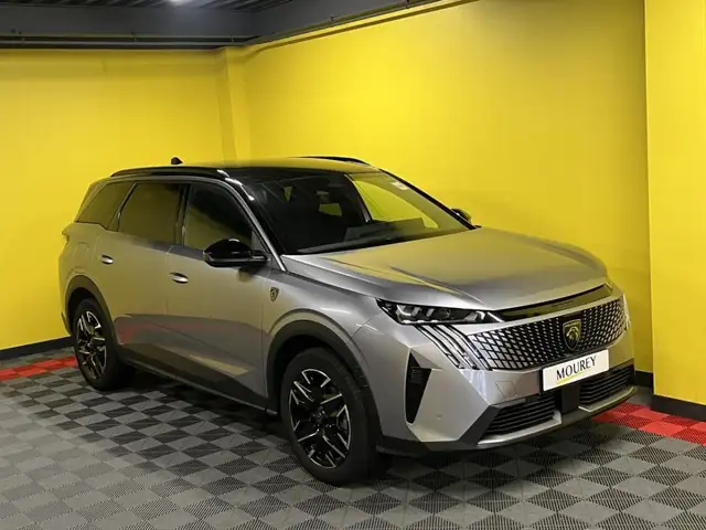 Peugeot 5008 view 8