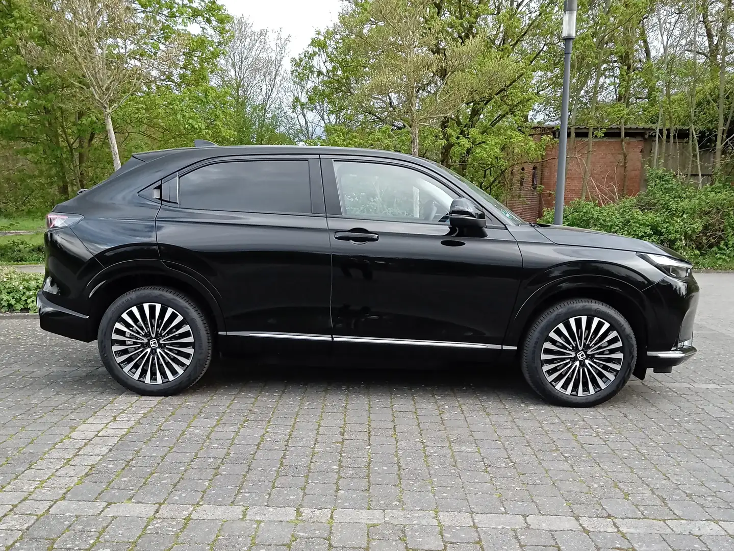 Honda e:Ny1 "Eleganz" Vollelektro 204 PS mit Garantie Чорний - 1