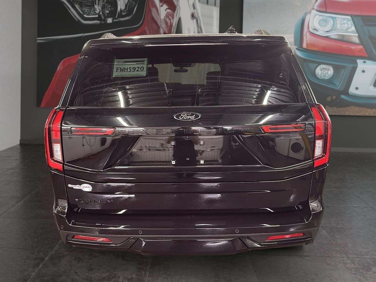 2025 Ford Expedition Platinum 4x4 — photo 3