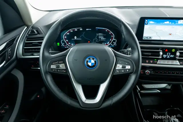 BMW X3 view 7