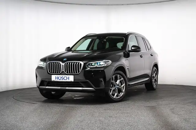 BMW X3 view 2