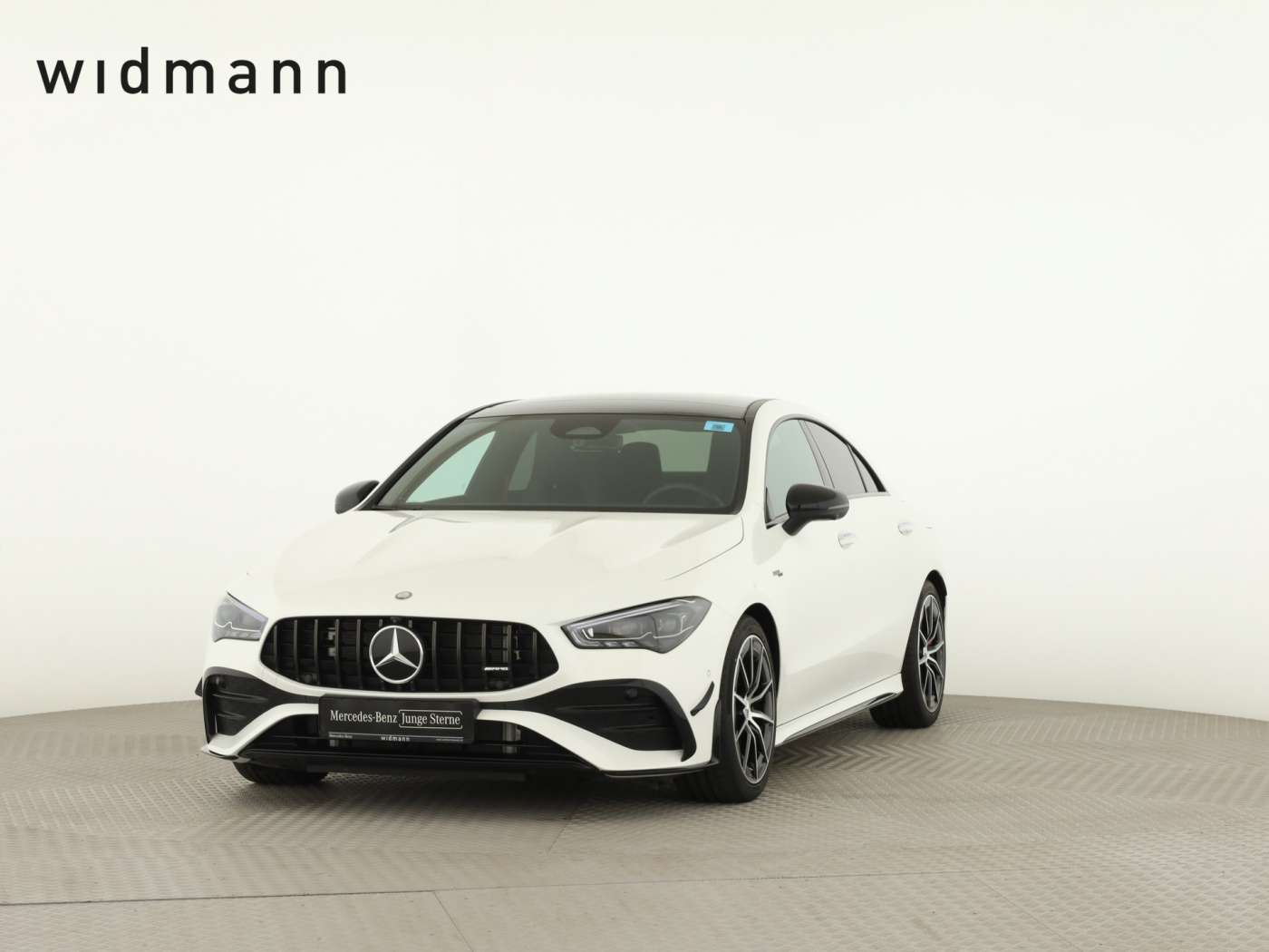 Mercedes-Benz CLA 35 AMG