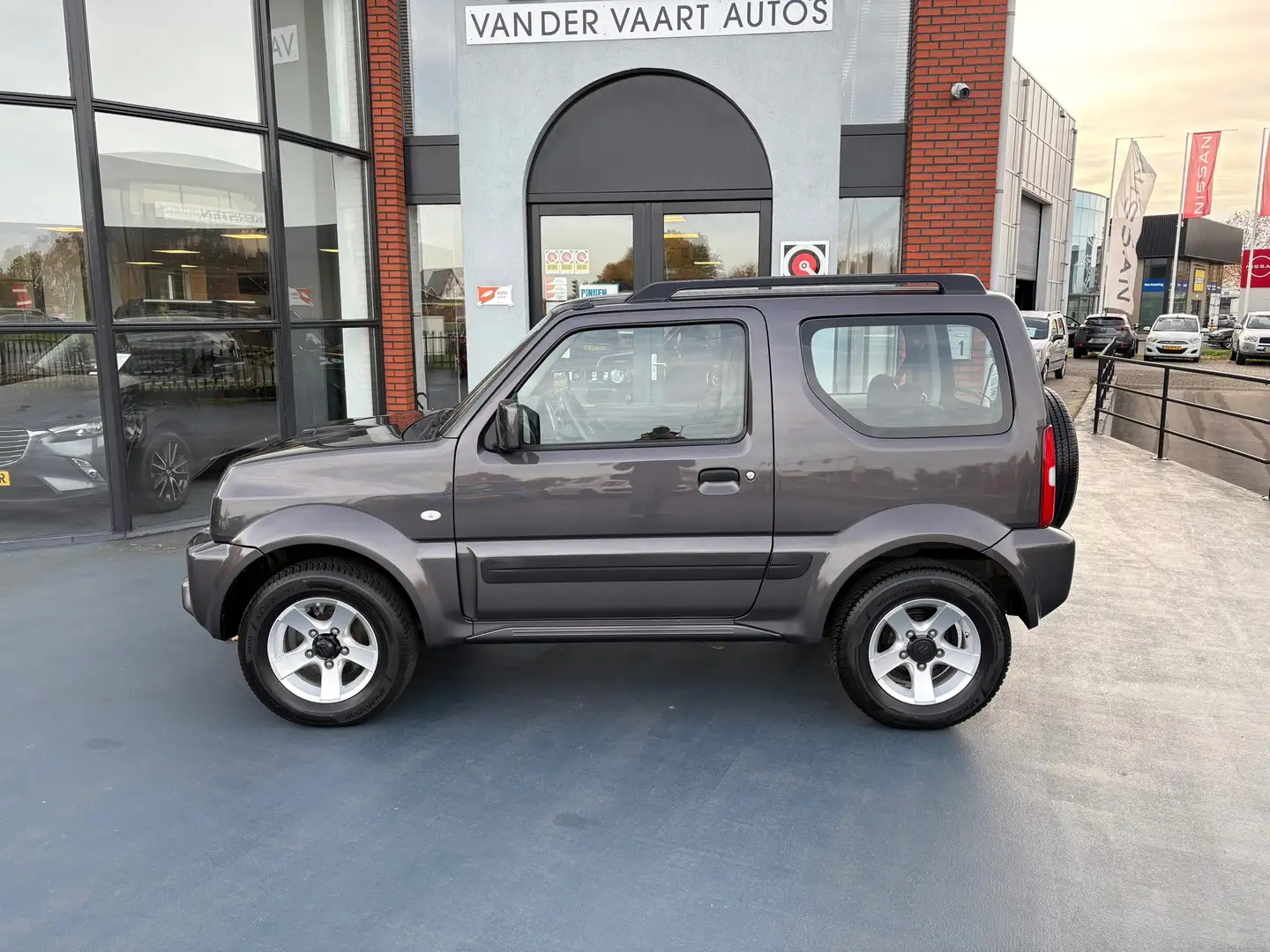 Suzuki Jimny 1.3 Rhino AUTOMAAT STOELVERWARMING LMV Gris - 2