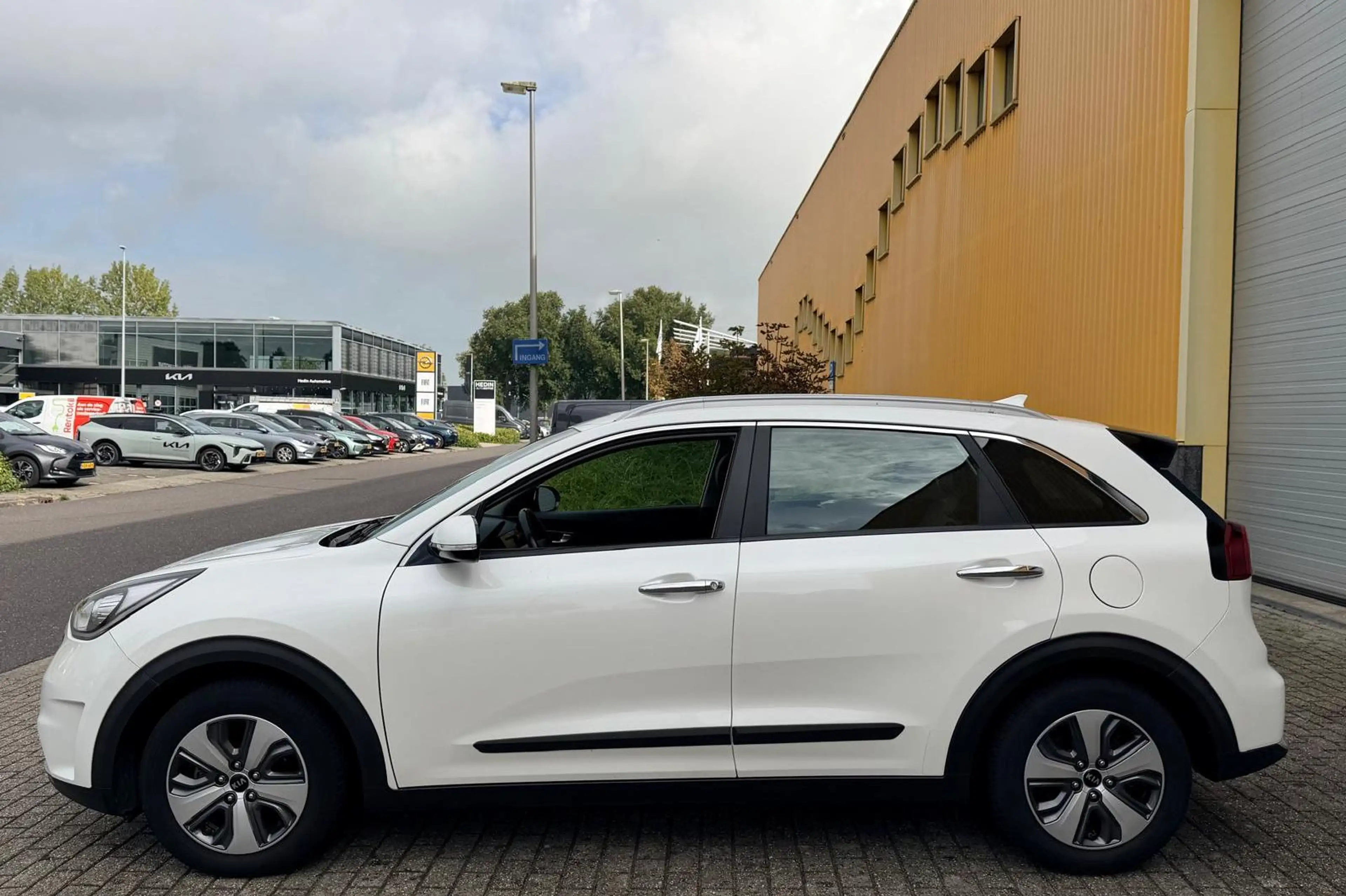 Kia Niro 1.6 GDi Hybrid DynamicLine Airco | Navigatie | Cam — photo 8