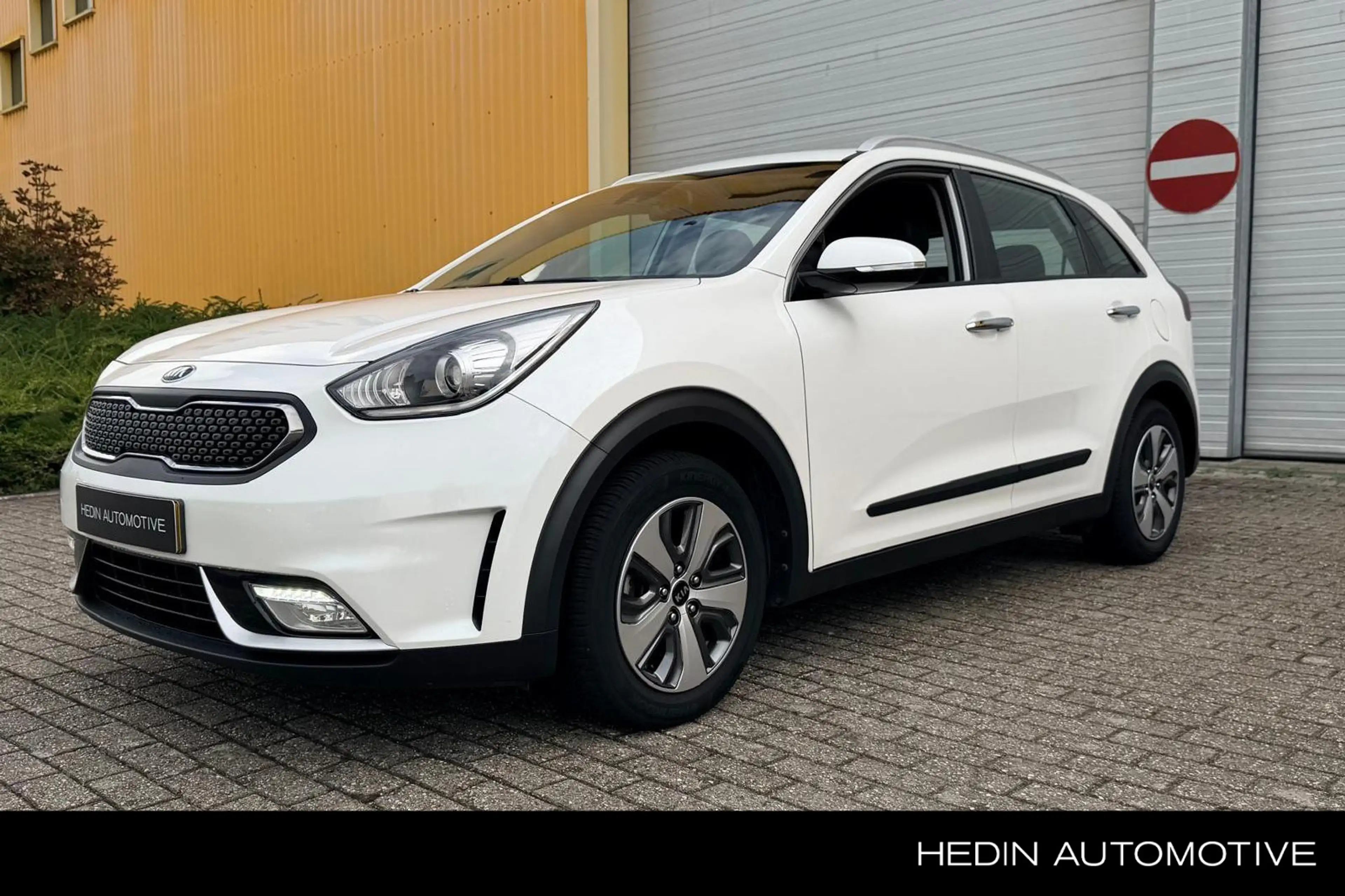 Kia Niro 1.6 GDi Hybrid DynamicLine Airco | Navigatie | Cam