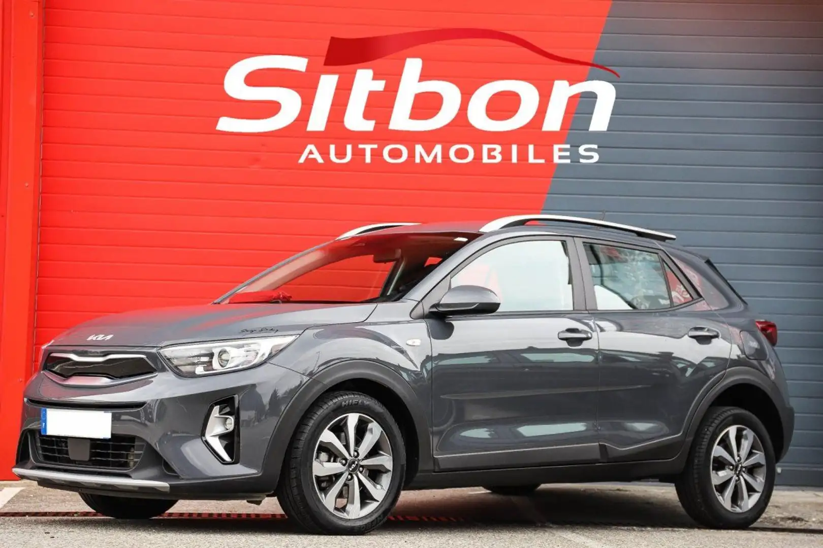 Kia Stonic 1.0 T-GDI MHEV 120 DCT Active Business CAMERA CARPLAY Grau - 1