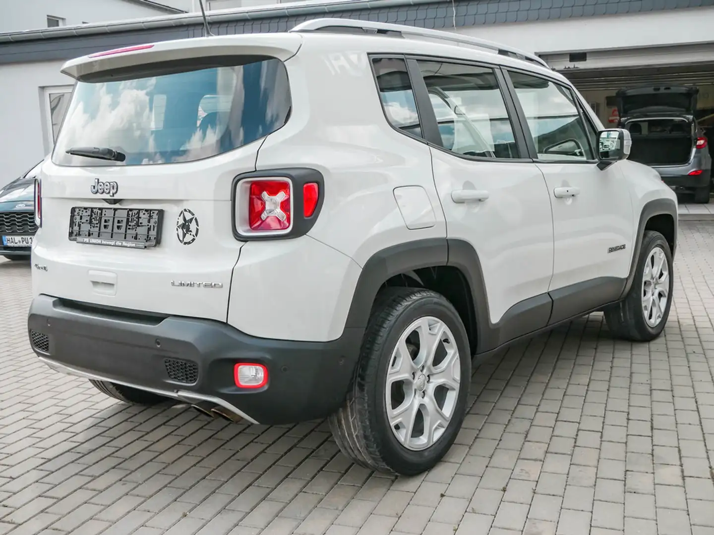 Jeep Renegade 1.4 MultiAir Limited 4WD Wit - 2
