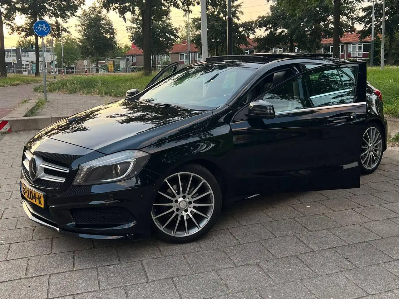 Mercedes-Benz A 180