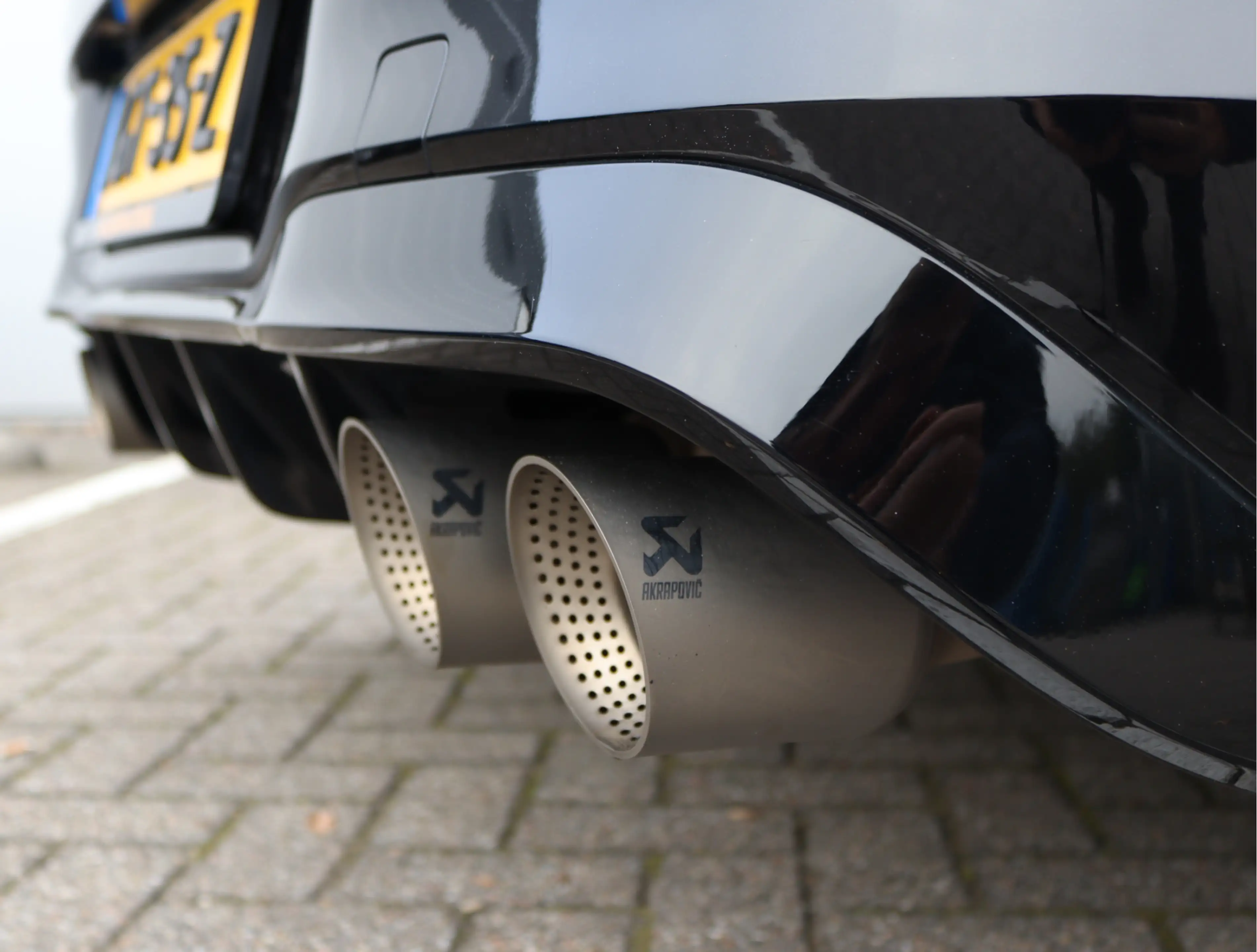 Volkswagen Golf R 4Motion | 19" | H&K | Akrapovic | IQ Light | Camer — photo 9