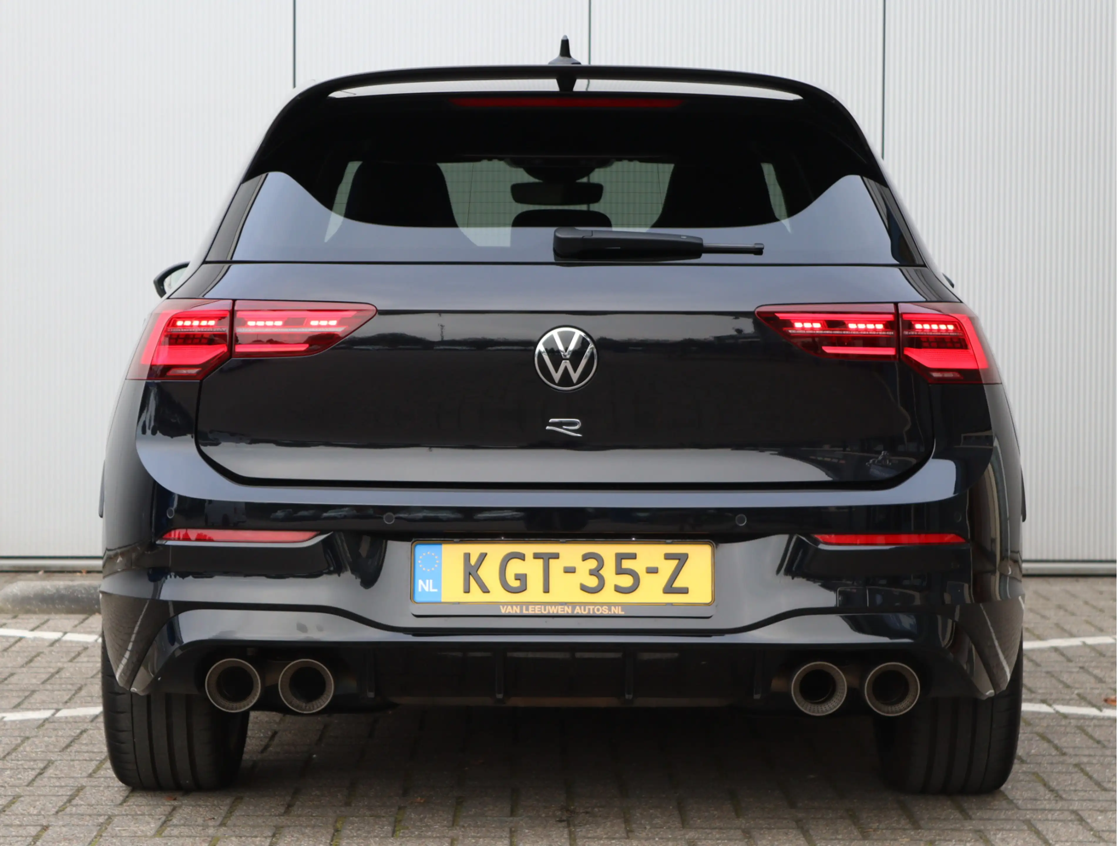 Volkswagen Golf R 4Motion | 19" | H&K | Akrapovic | IQ Light | Camer — photo 8