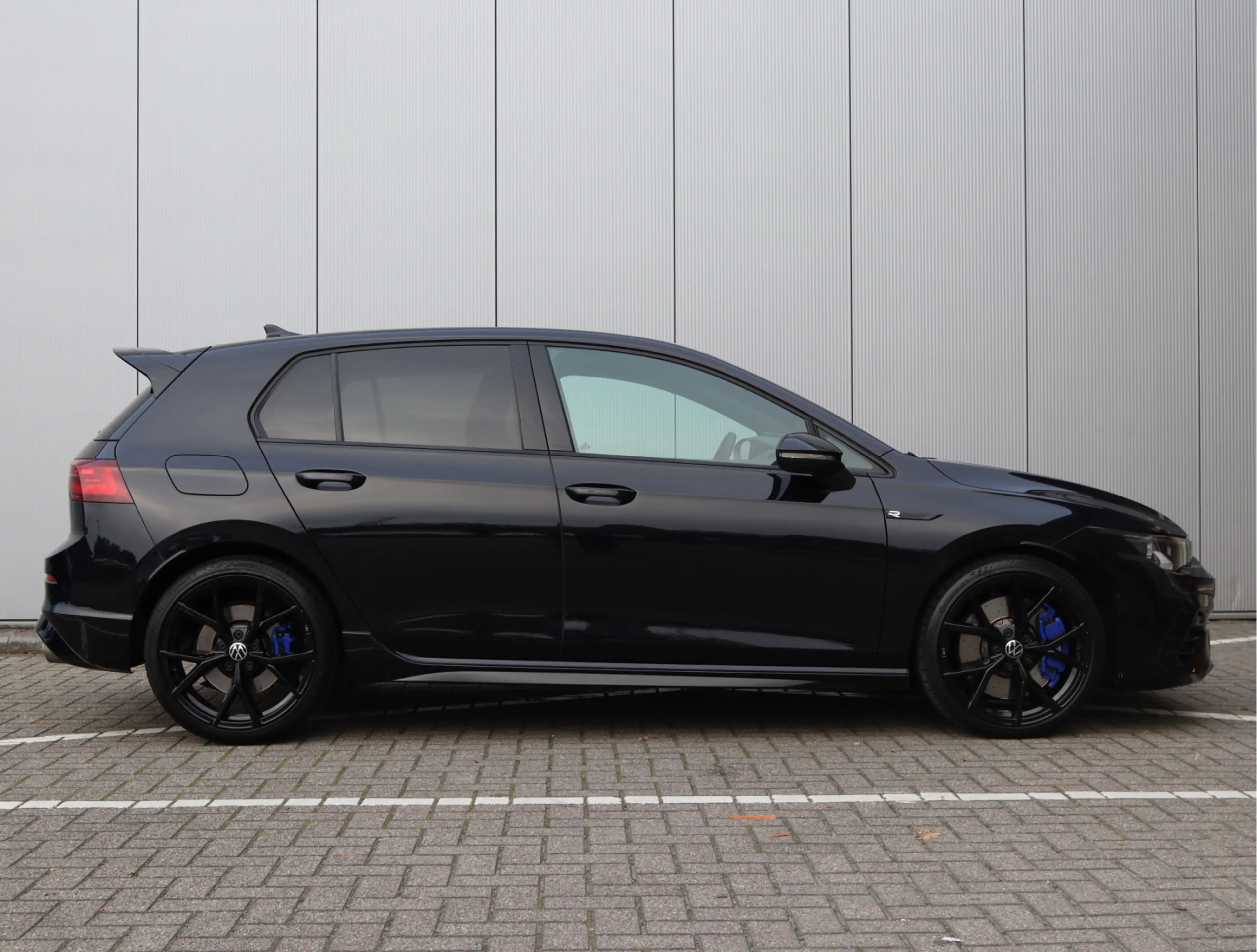 Volkswagen Golf R 4Motion | 19" | H&K | Akrapovic | IQ Light | Camer — photo 6