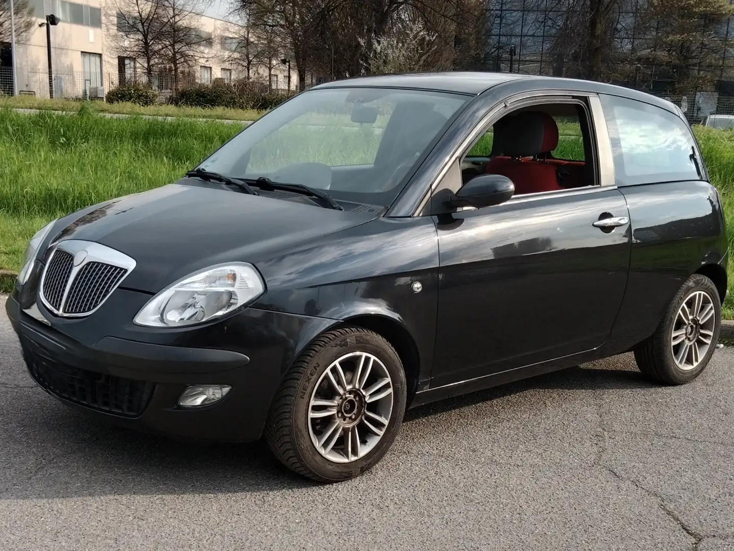 Lancia Ypsilon ypsilon 1.4 16 v Negro - 1