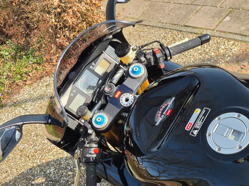 Aprilia RSV Mille - foto 5