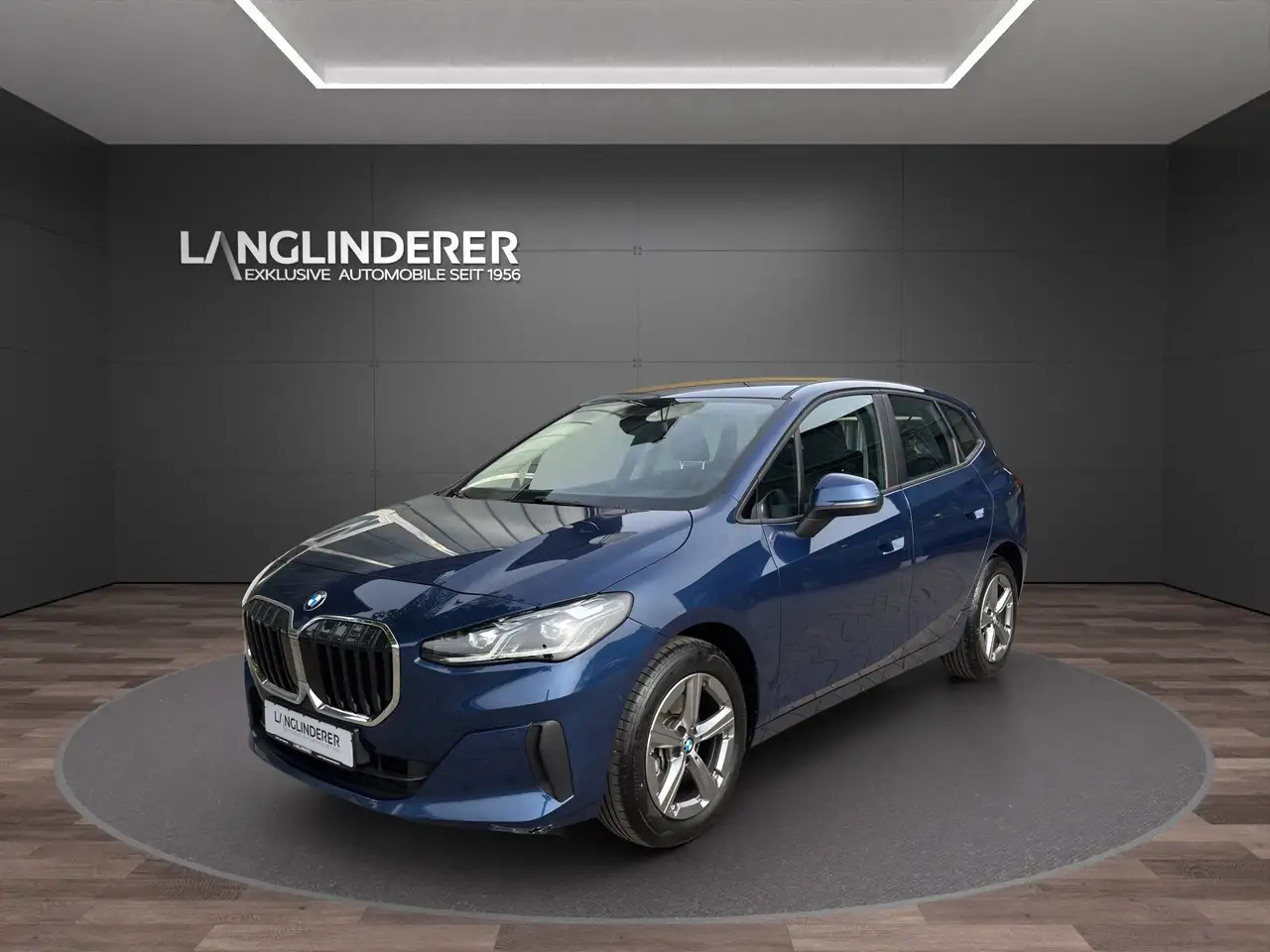 BMW 216