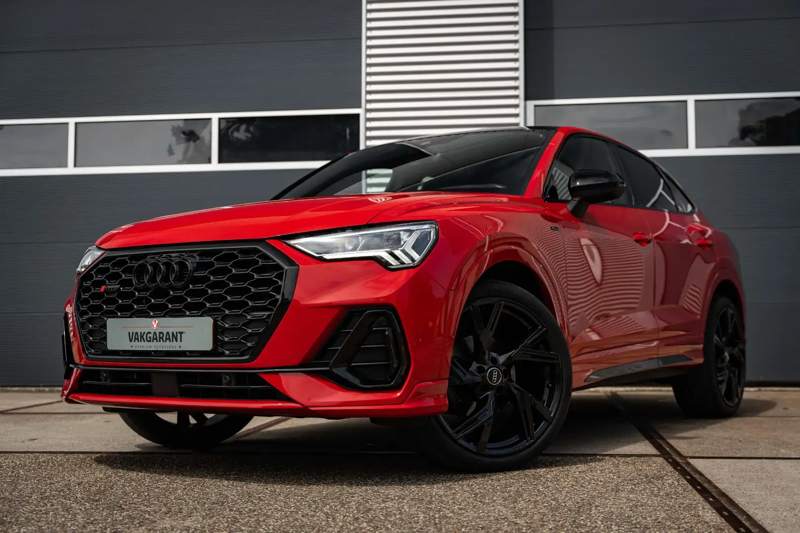Audi Q3 Sportback S-Line |Leder interieur |Elektr. stoelen Rouge - 1