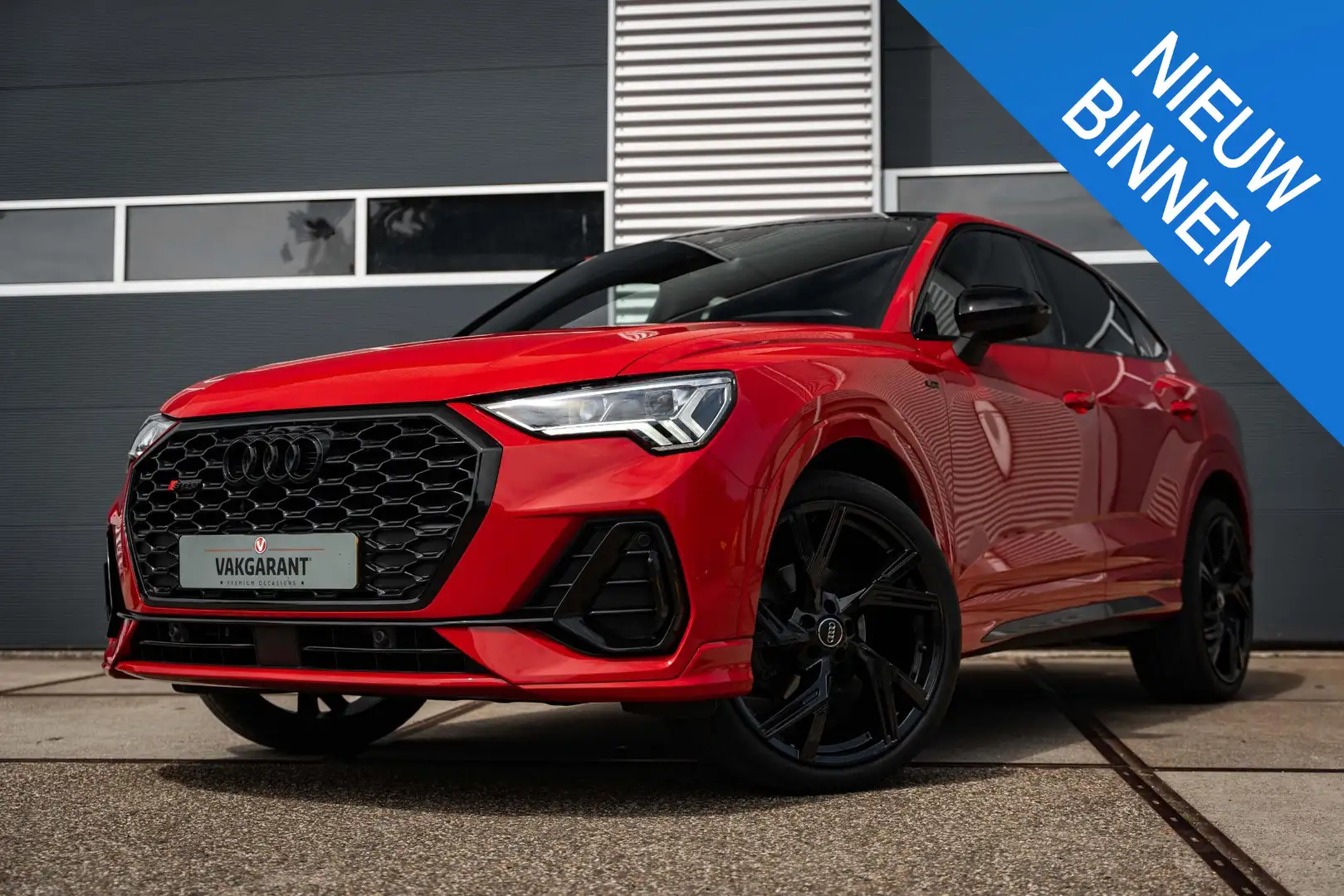 Audi Q3 Sportback S-Line | leder interieur | CarPlay | cru Rood - 1