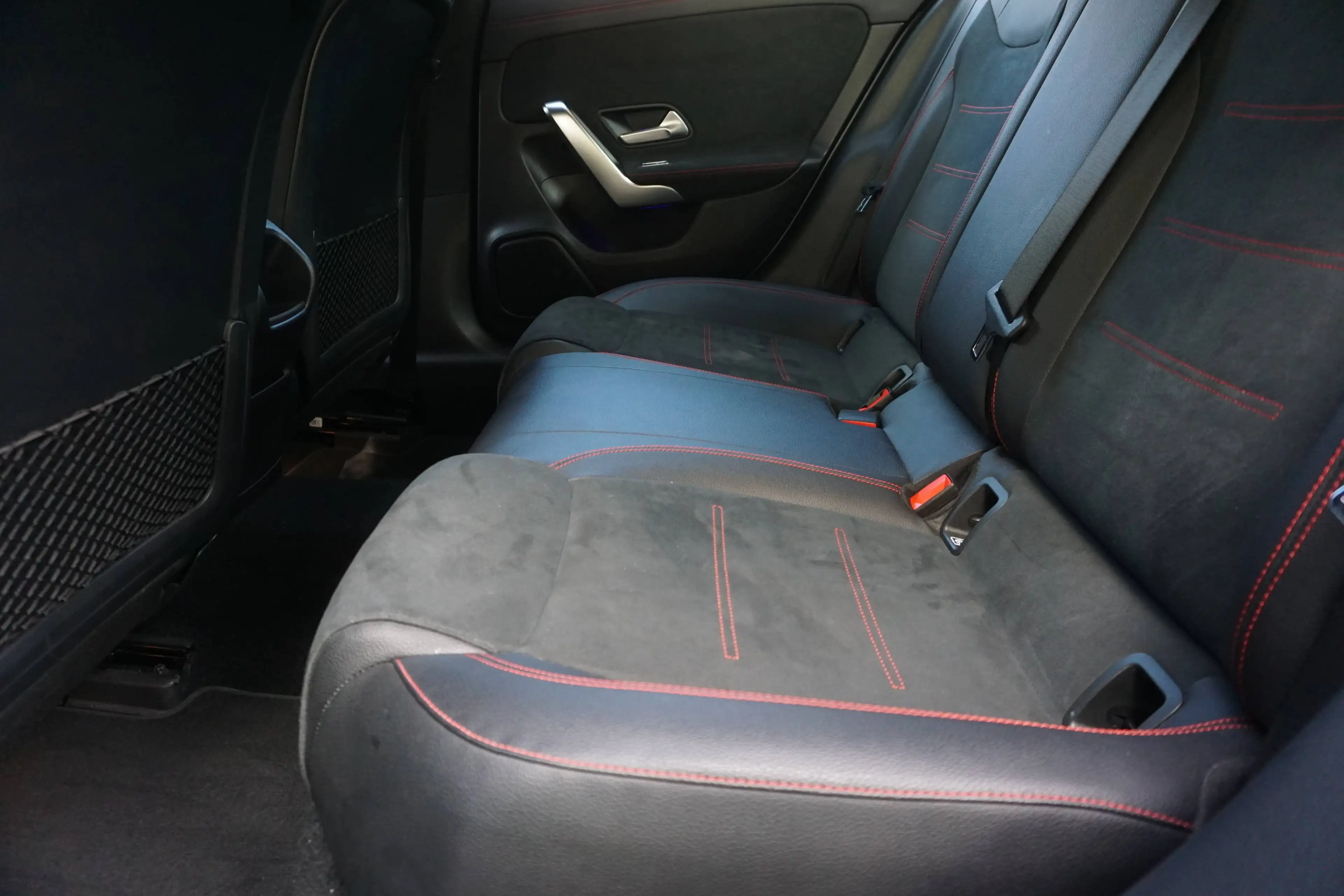 Mercedes-Benz CLA 180 CLA 180 d-Amg-Pack-Navi-ParkeerS-CruiseC-Airco-Garantie — photo 6