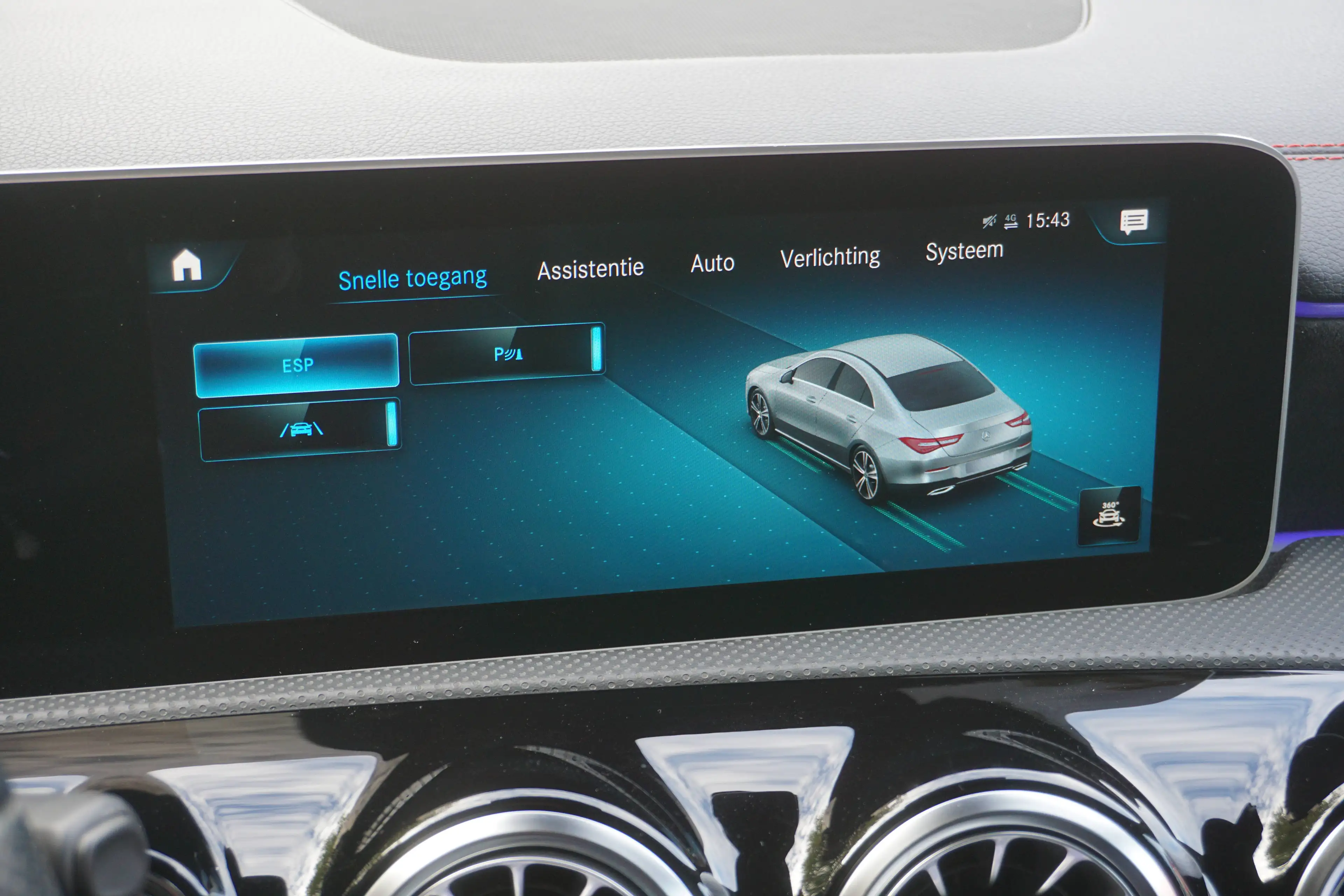 Mercedes-Benz CLA 180 CLA 180 d-Amg-Pack-Navi-ParkeerS-CruiseC-Airco-Garantie — photo 15