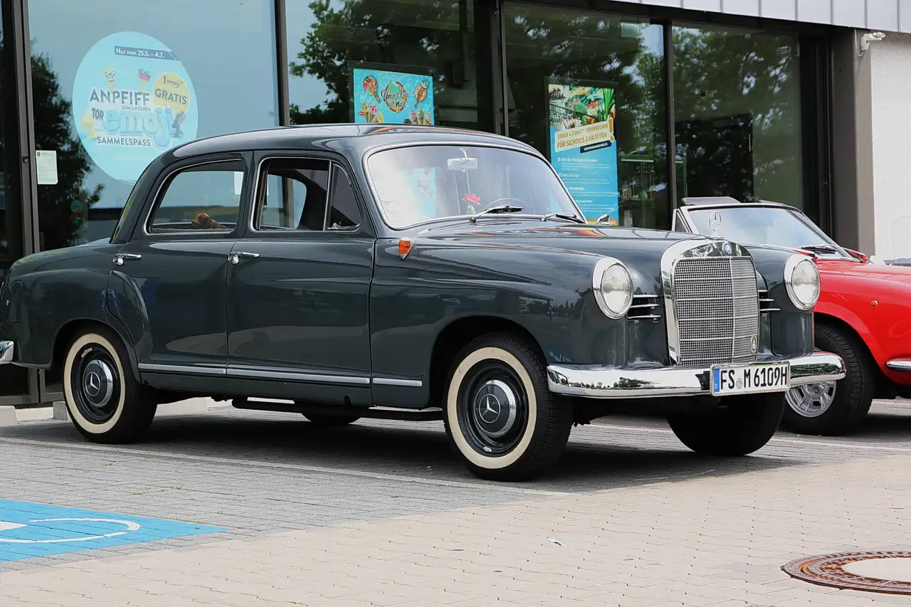 Mercedes-Benz 180 Ponton, foto 2