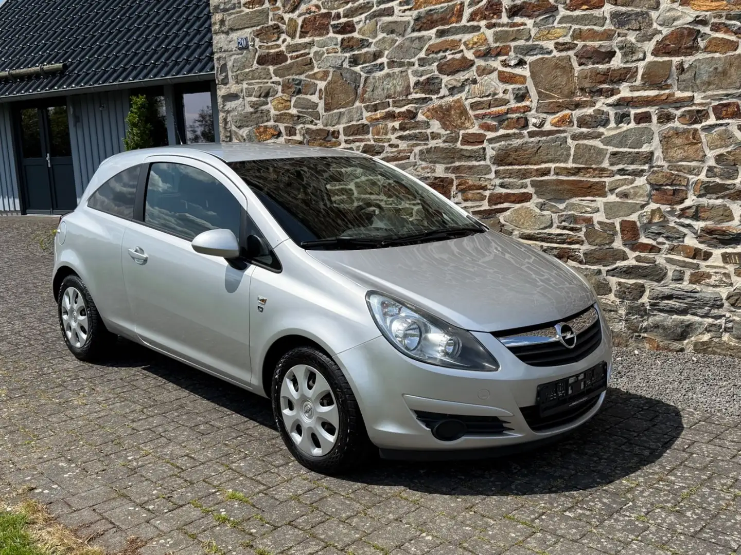 Opel Corsa D Edition "111 Jahre" Silber - 1
