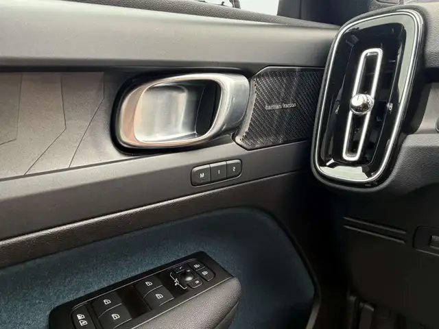 Volvo C40 view 14
