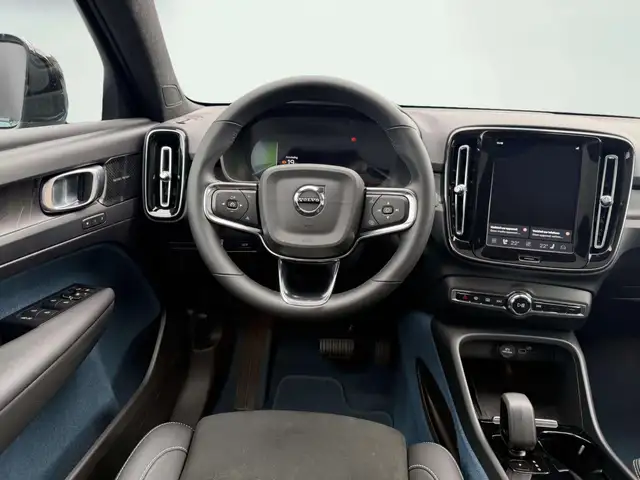 Volvo C40 view 7