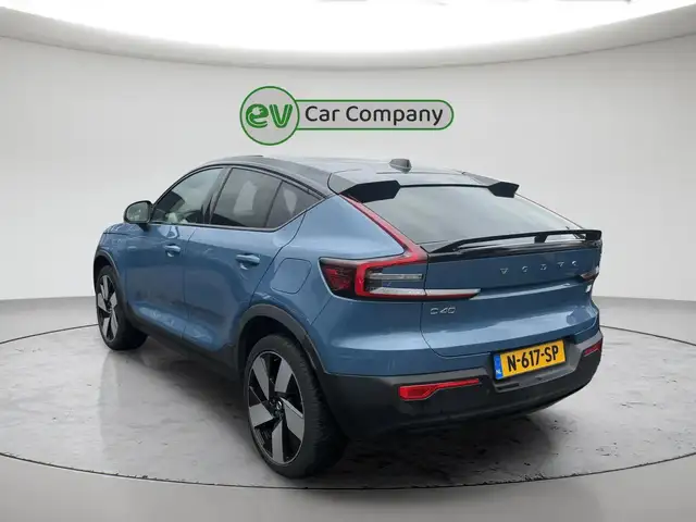 Volvo C40 view 3