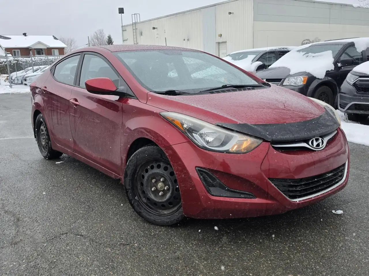 Hyundai ELANTRA снимка Hyundai ELANTRA