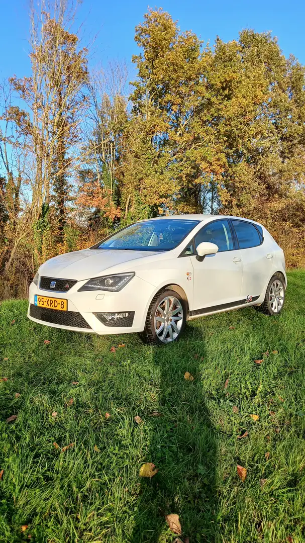 SEAT Ibiza Seat ibiza FR 1.2 TSI 2012 105 pk apple carplay - 1