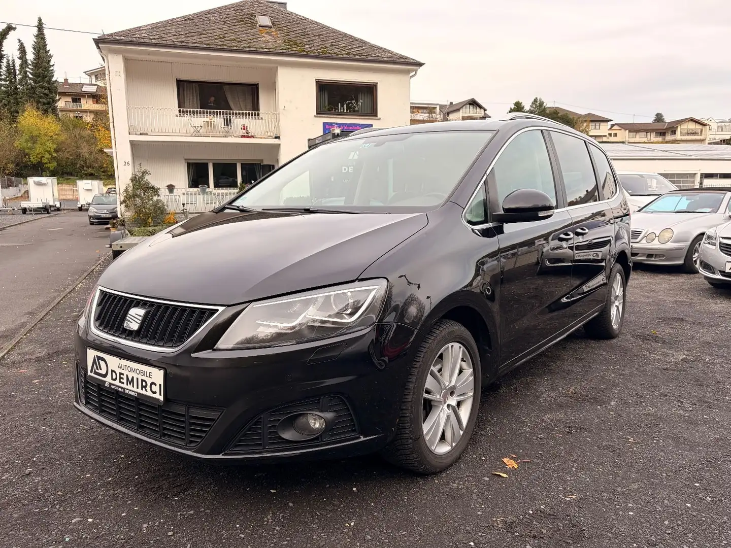 SEAT Alhambra Style*Navi+Kamera+Pano+7Sitzer* Schwarz - 1