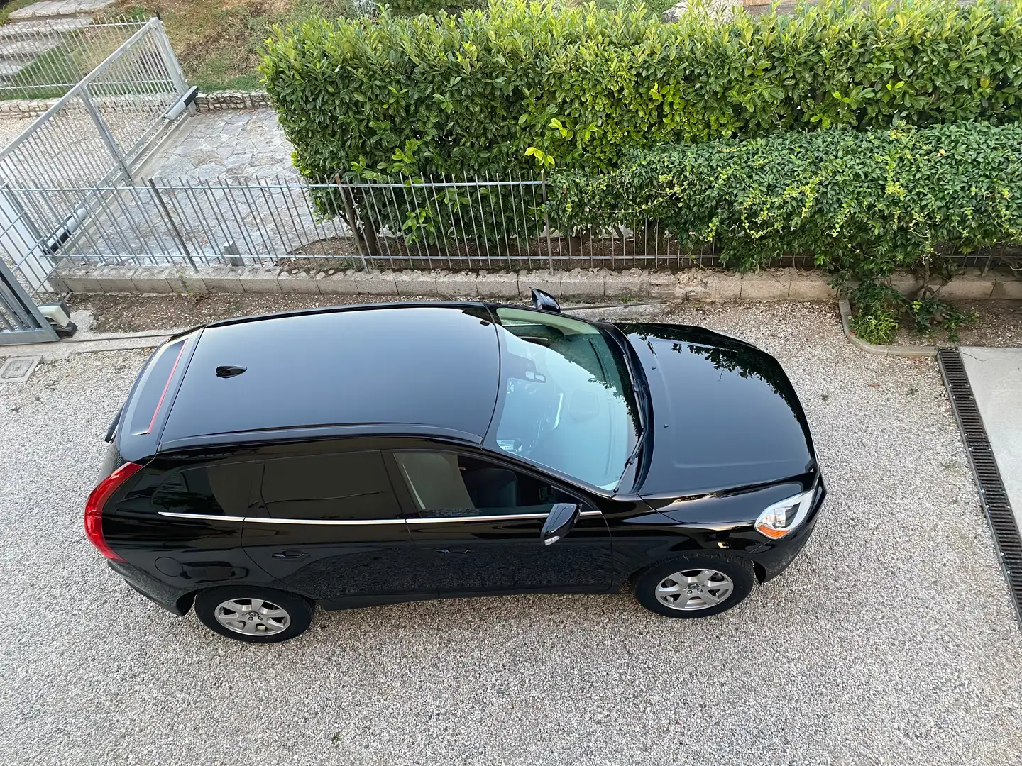 Volvo XC60 XC60 2.4D Momentum Aut. Momentum Negro - 2
