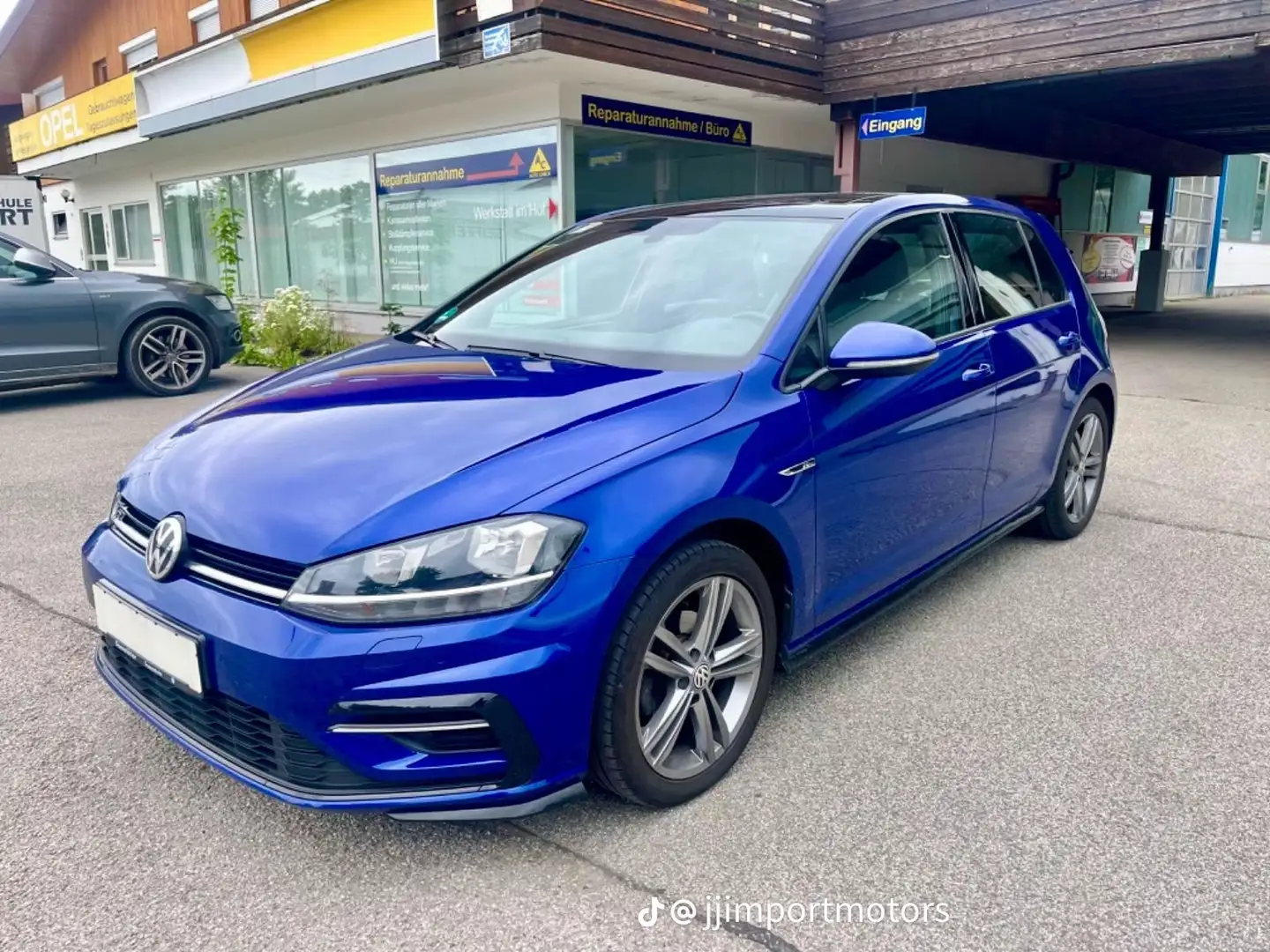 Volkswagen Golf 1.0 TSI R-Line DSG7 85kW - 2