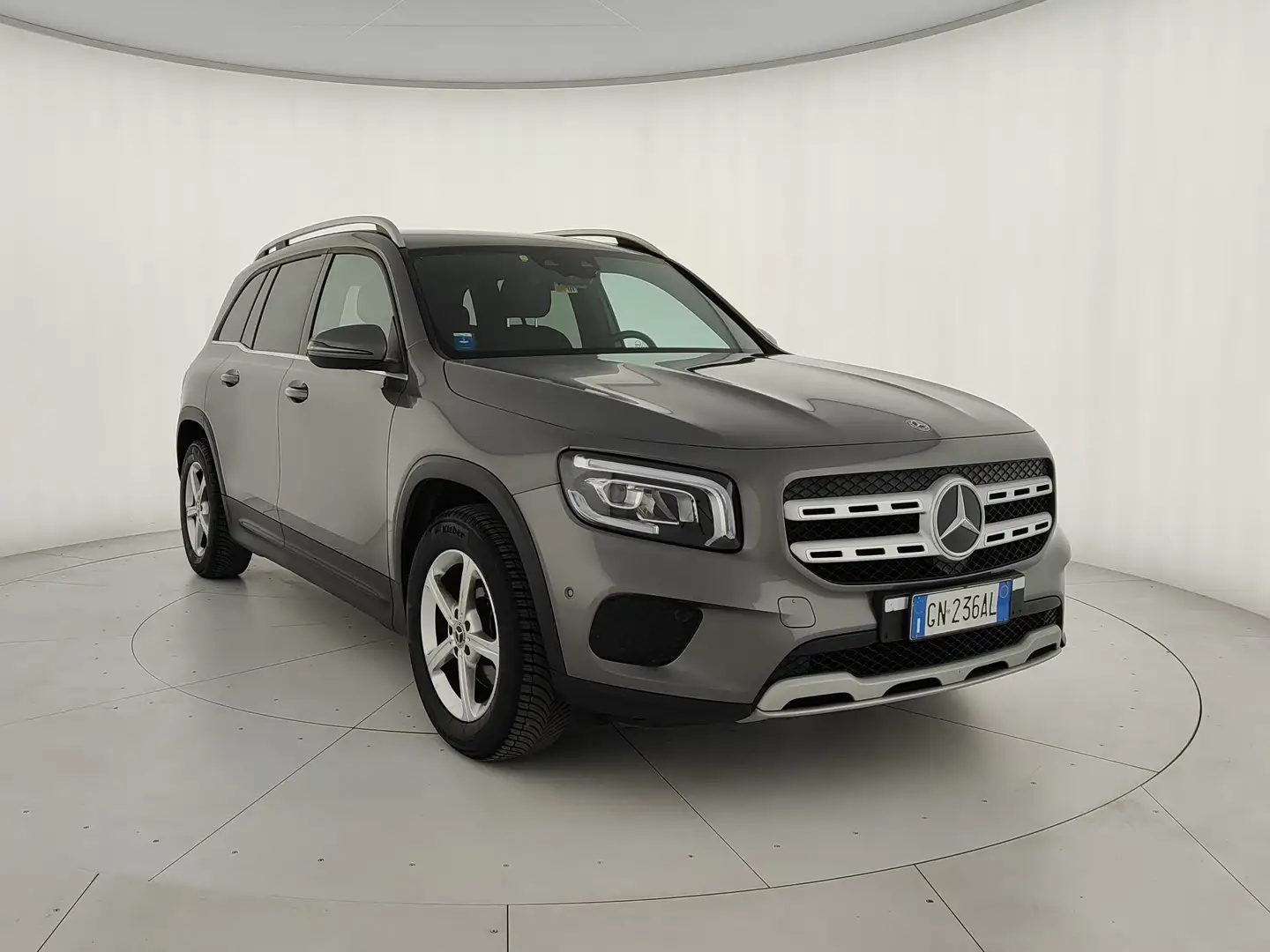 Mercedes-Benz GLB 180 Sport auto !LUCI AMBIENTE! BELLISSIMA! Серый - 1