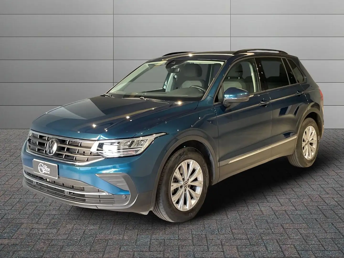 Volkswagen Tiguan 1.5 tsi life 150cv dsg Grijs - 1