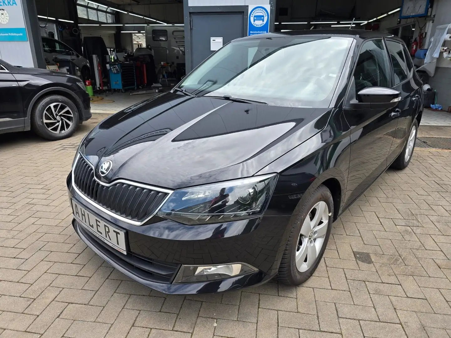 Skoda Fabia Ambition Klima uvm. Noir - 1