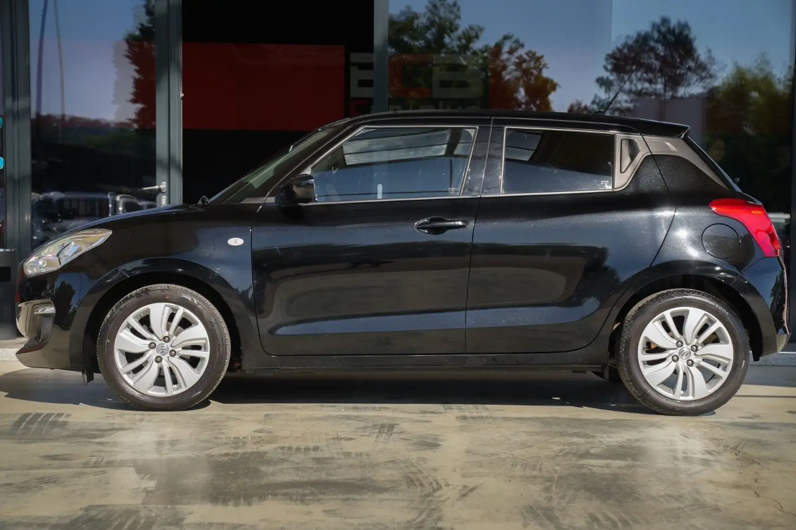 Suzuki Swift *SHZ/Kamera/Klima.* Noir - 2