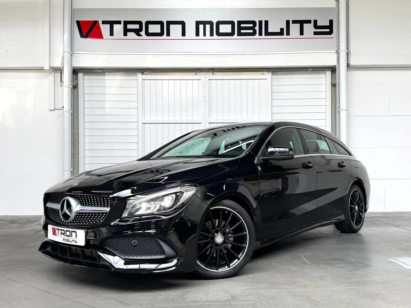 Mercedes-Benz CLA 180 CLA Shooting Brake 180 7G-DCT AMGLine CAM*NAVI*LED Negru - 1