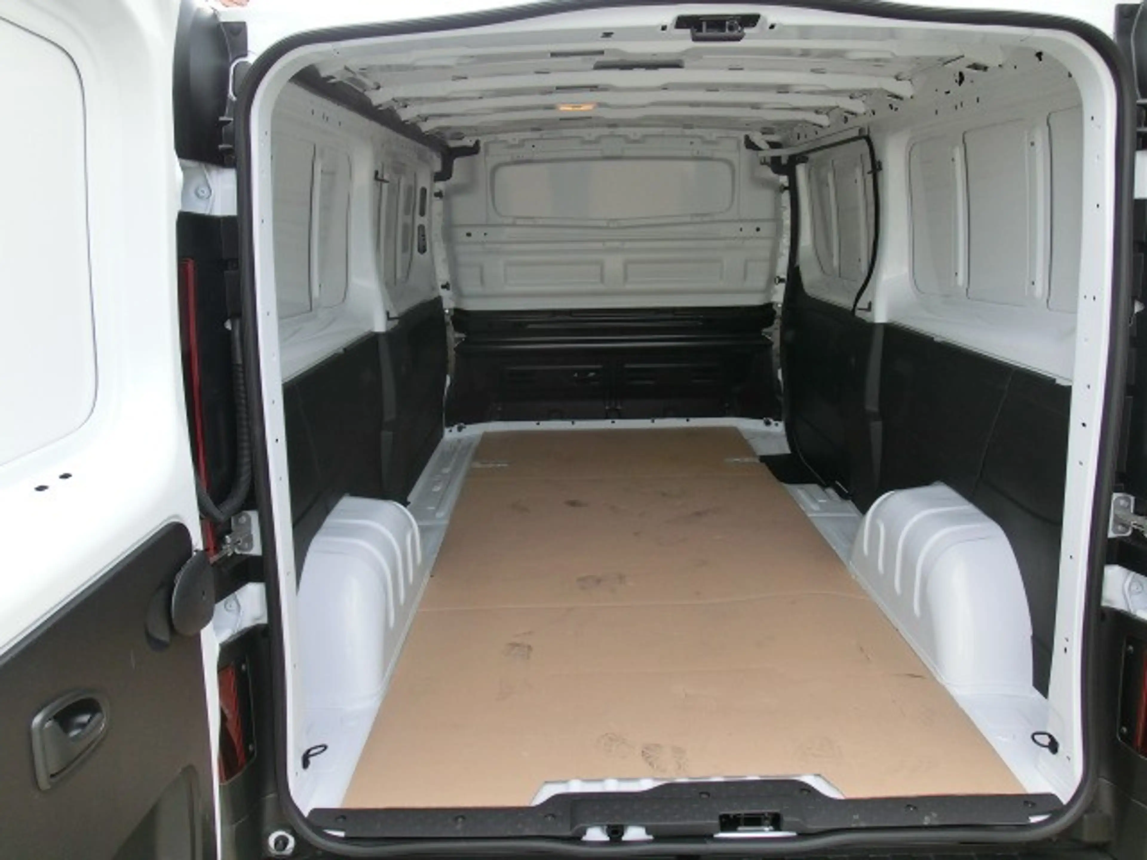 Nissan Primastar Primastar Kastenwagen L1H1 3,0t dCi 150 Acenta — photo 5