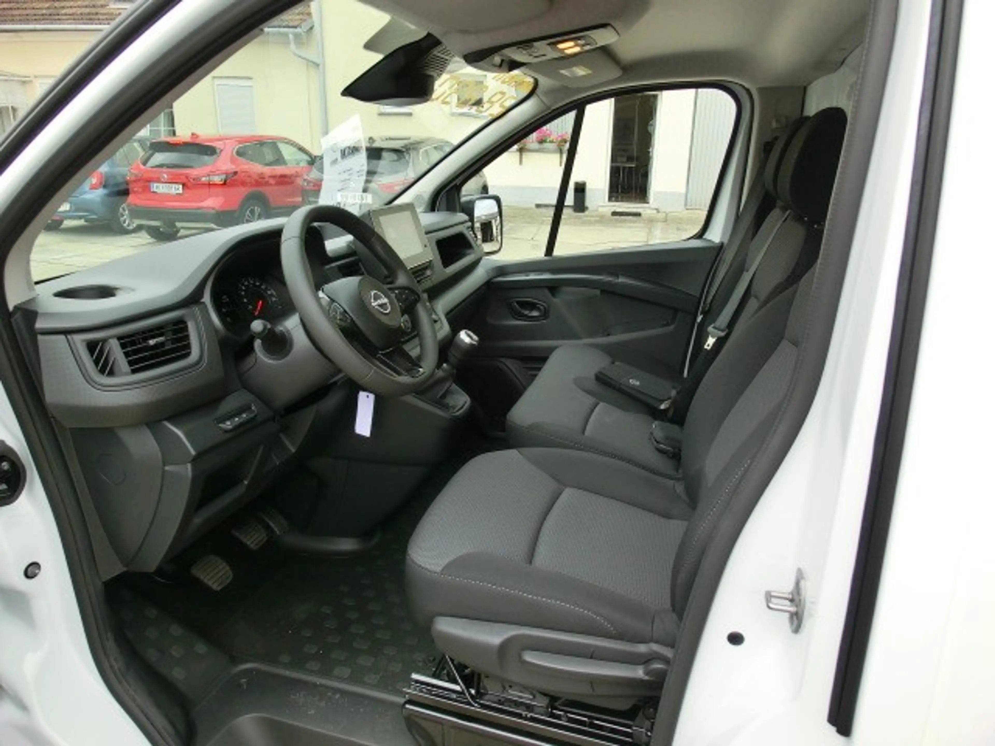 Nissan Primastar Primastar Kastenwagen L1H1 3,0t dCi 150 Acenta — photo 7