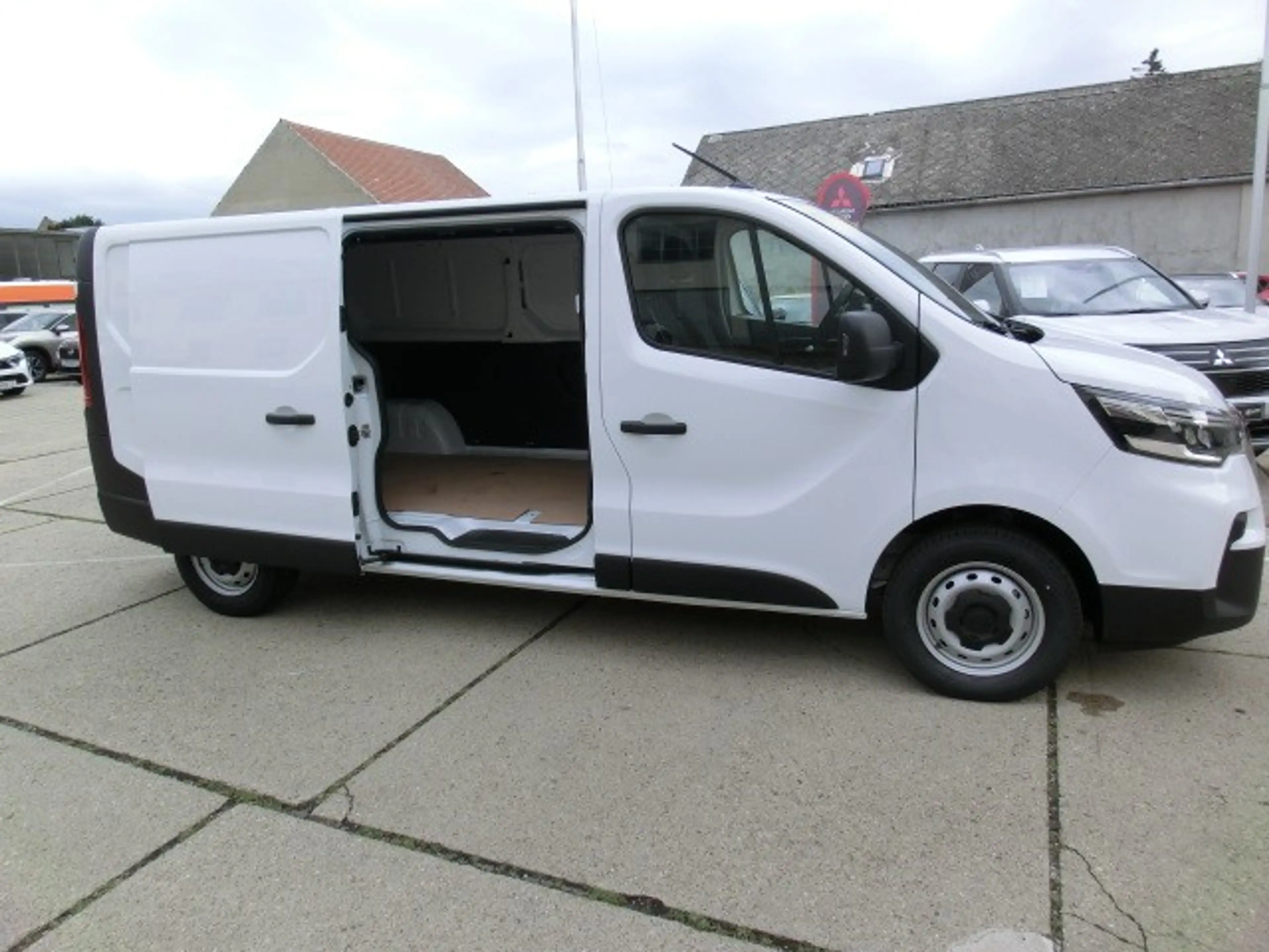 Nissan Primastar Primastar Kastenwagen L1H1 3,0t dCi 150 Acenta — photo 6