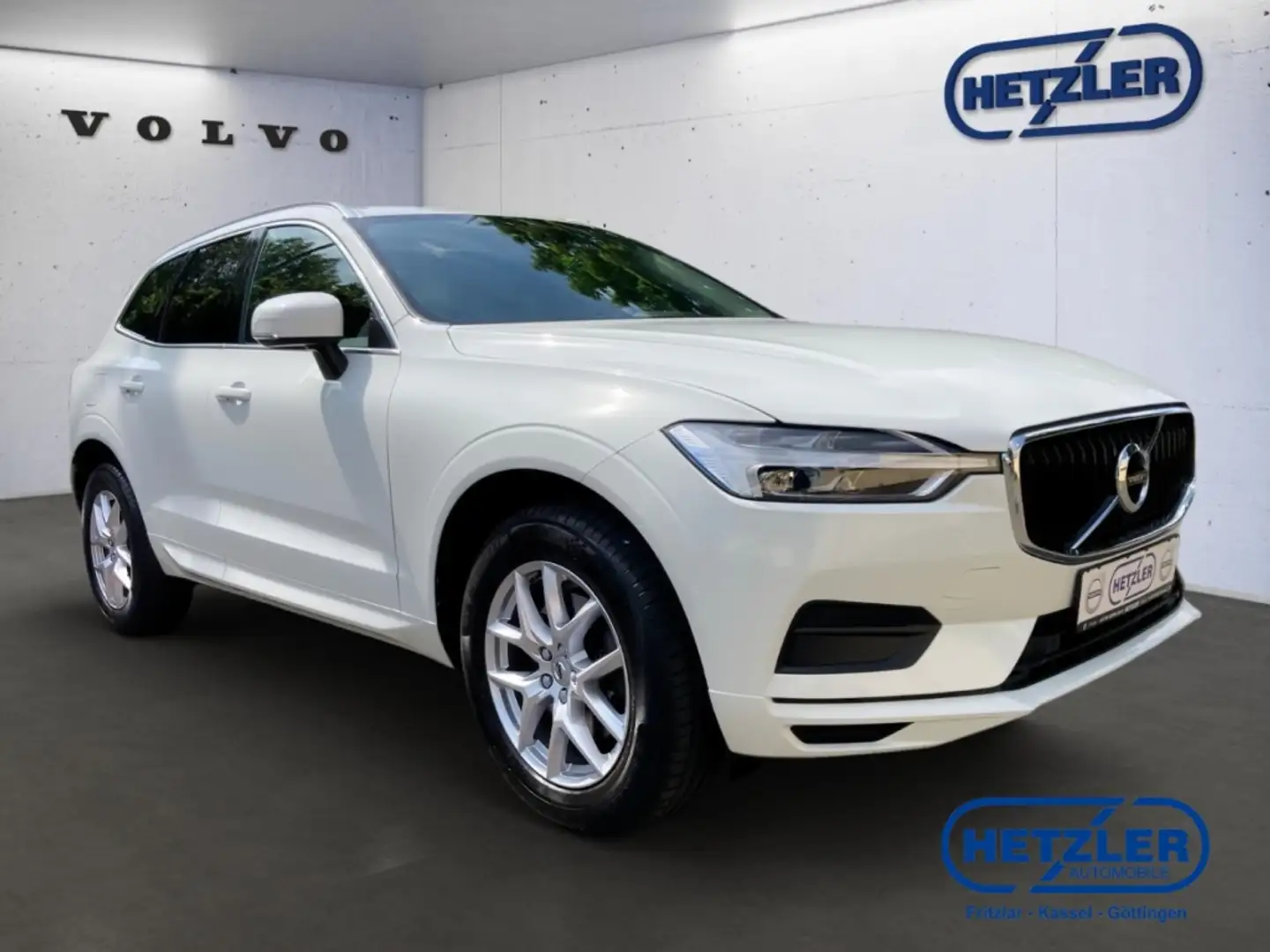 Volvo XC60 Momentum Pro 2WD T4 EU6d-T Standhzg. LED SHZ Lenkr Weiß - 2